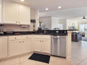 6205 Hampton Place